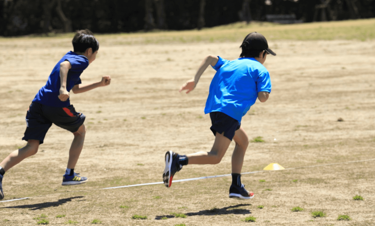 かっこよく走りたい 速く 走ってスポーツで活躍したい 京都市で出張かけっこ 走り方 レッスン 走り方 かけっこ教室 関西 大阪 神戸 京都 奈良 和歌山 トータルスポーツ
