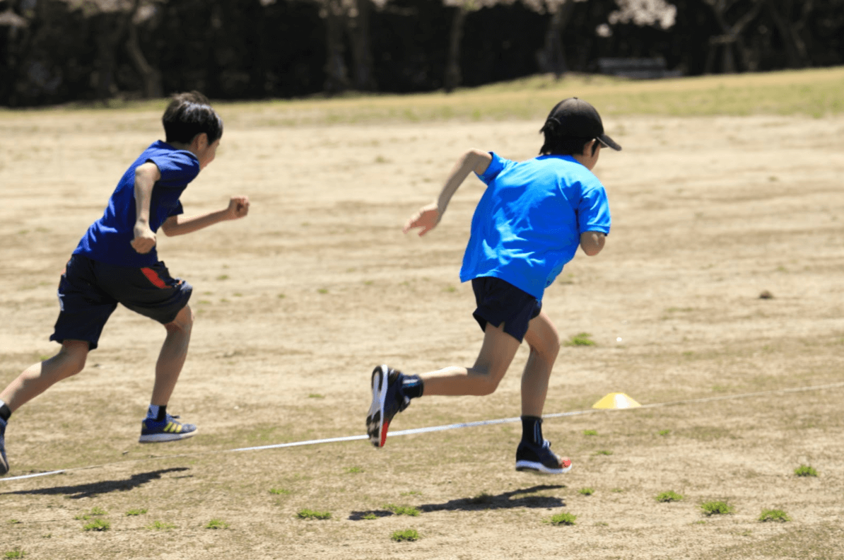 走る伝説 ウサイン ボルトの走り方と子供のかけっこを解説 走り方 かけっこ教室 関西 大阪 神戸 京都 奈良 和歌山 トータルスポーツ